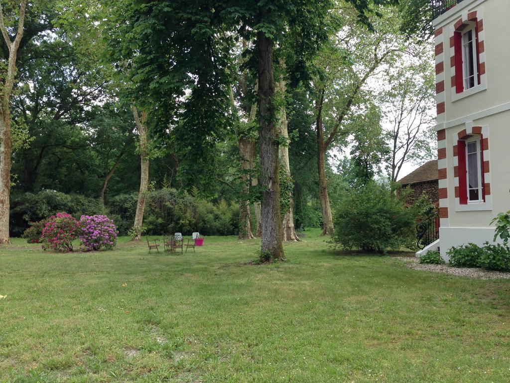 Les Chambres D'Hotes Du Domaine De Lugazaut Vielle-Soubiran ภายนอก รูปภาพ