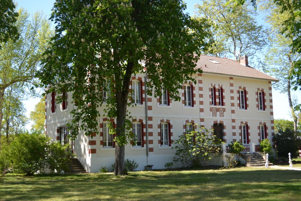 Les Chambres D'Hotes Du Domaine De Lugazaut Vielle-Soubiran ภายนอก รูปภาพ